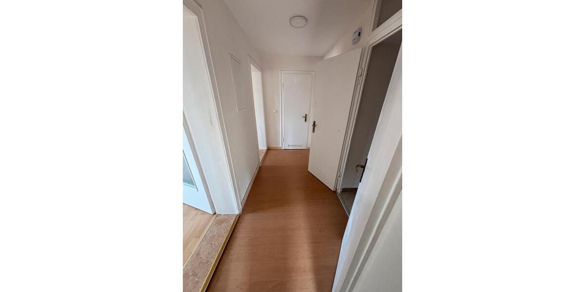 Etagenwohnung Gehrden - 3 Zimmer, 70 m&sup2;, 1.100&euro; | Angebot:26073936