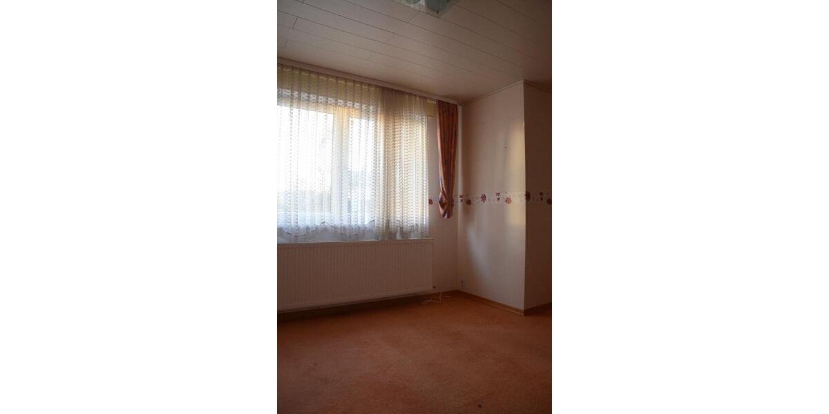 Einfamilienhaus Langenhagen Brink - 9 Zimmer, 270 m&sup2;, 540.000&euro; | Angebot:25640648