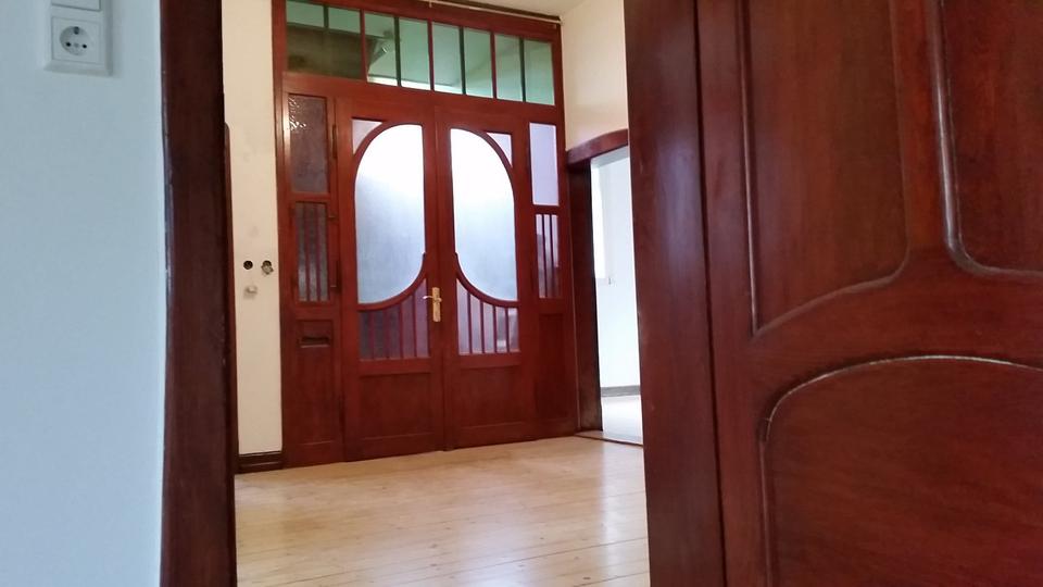 Erdgeschoßwohnung Hannover Buchholz-Kleefeld - 4 Zimmer, 164 m&sup2;, 1.980&euro; | Angebot:24313600