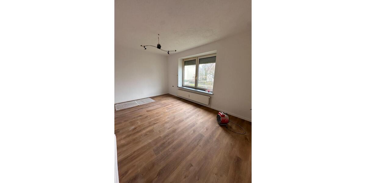 Mehrfamilienhaus, Wohnhaus Barsinghausen - 8 Zimmer, 170 m&sup2;, 1.700&euro; | Angebot:25637645