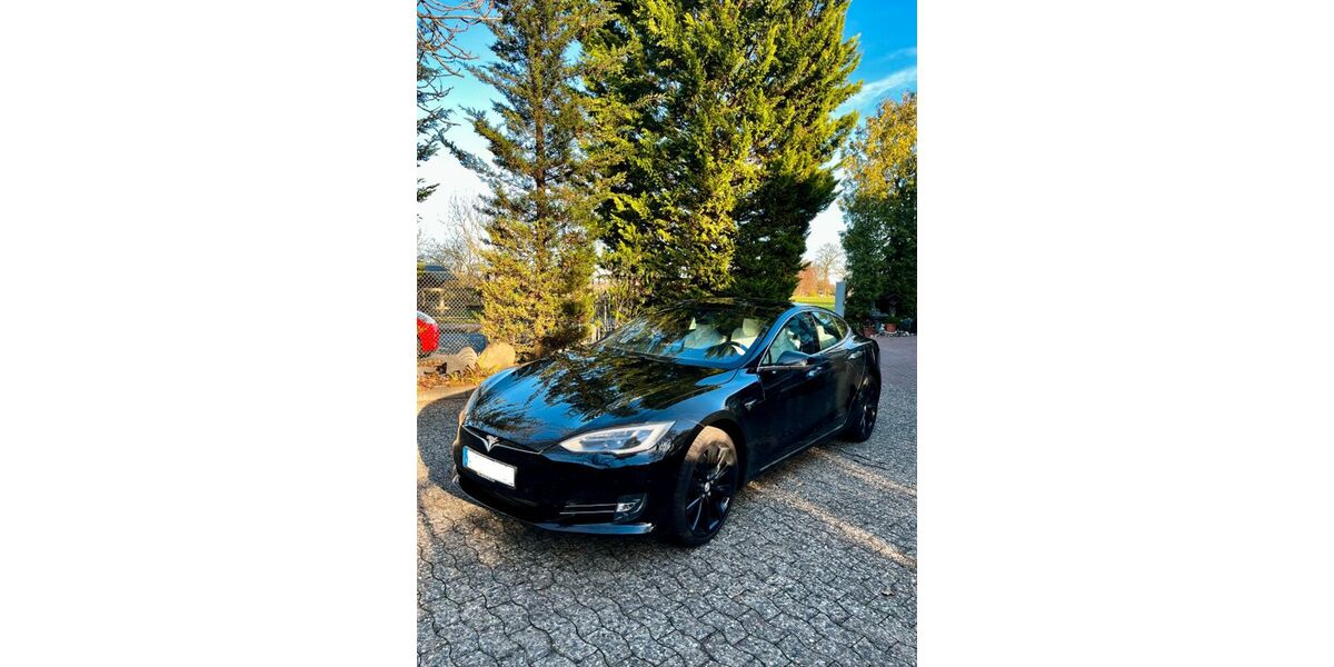 Tesla Model S 215.000 km 28.000 &euro; Isernhagen 30916