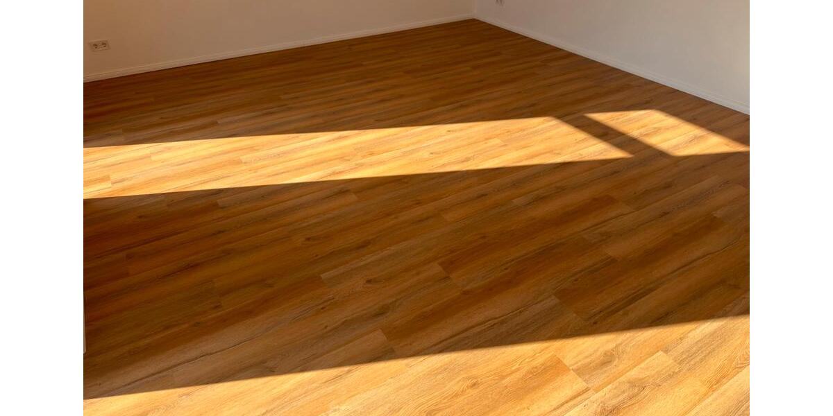 Etagenwohnung Hannover Nord - 2 Zimmer, 73 m&sup2;, 16&euro; | Angebot:25394109