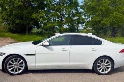 Jaguar XF 156.834 km 19.000 &euro; Laatzen 30880