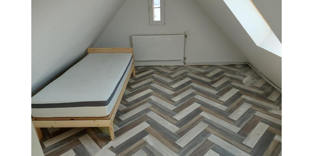 Etagenwohnung Springe - 1 Zimmer, 10 m&sup2;, 320&euro; | Angebot:25479620