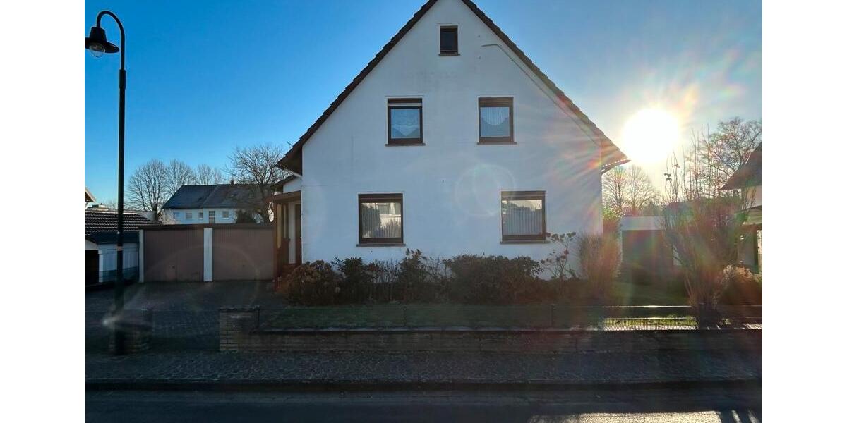 Einfamilienhaus Bad Münder am Deister - 6 Zimmer, 151 m&sup2;, 195.000&euro; | Angebot:25131643