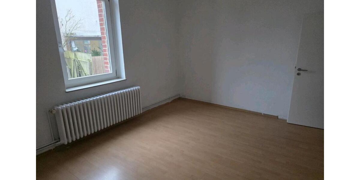 Erdgeschoßwohnung Hannover Herrenhausen-Stöcken - 3 Zimmer, 77 m&sup2;, 1.120&euro; | Angebot:26195493