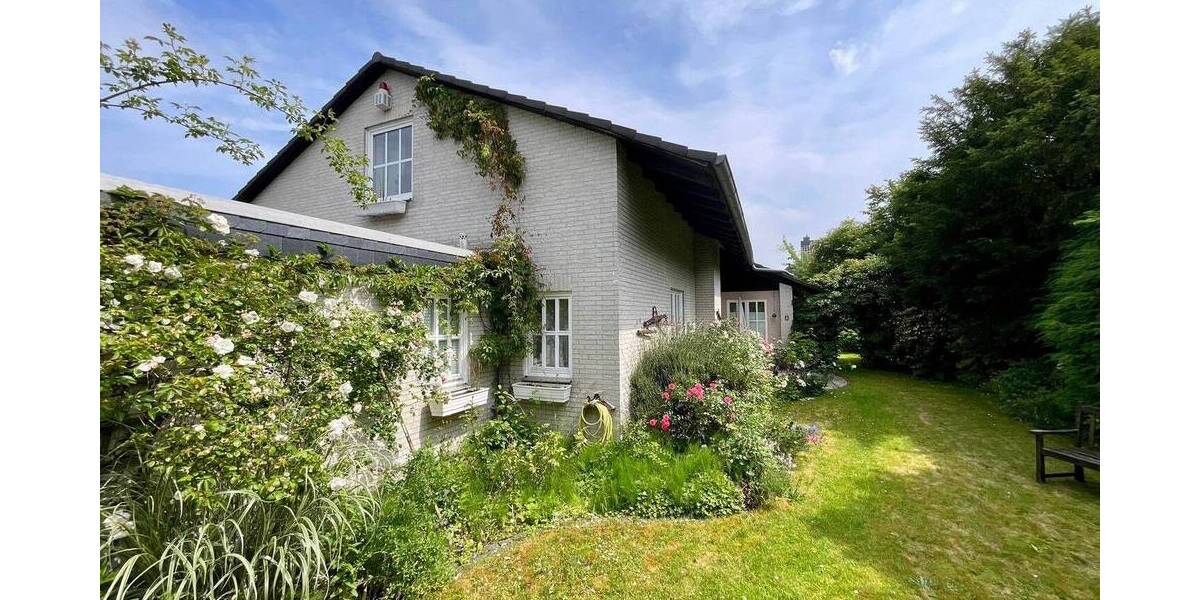 Einfamilienhaus Isernhagen Isernhagen K.B. - 4 Zimmer, 227 m&sup2;, 574.000&euro; | Angebot:25731928