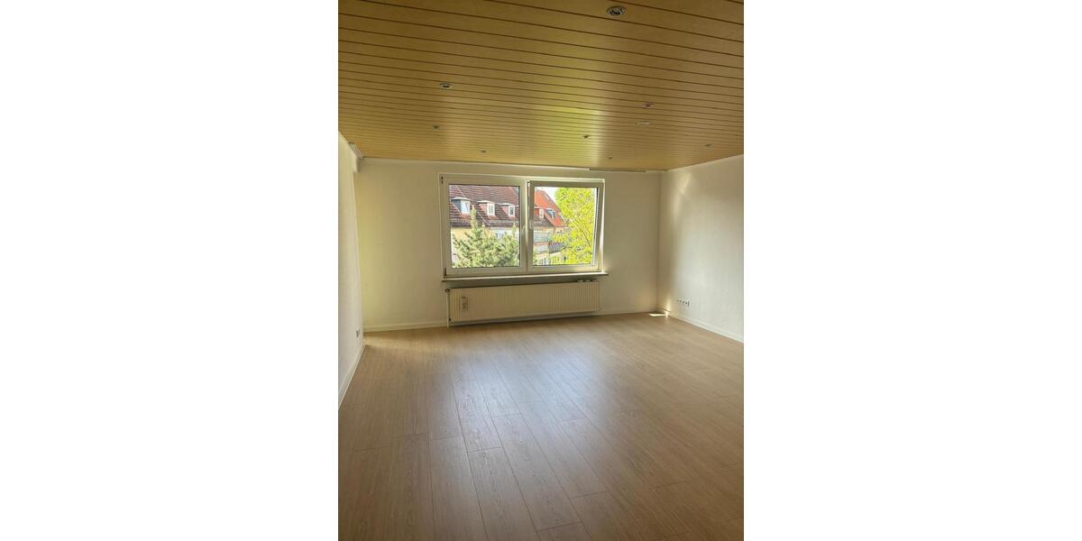 Etagenwohnung Hannover Buchholz-Kleefeld - 3 Zimmer, 78 m&sup2;, 980&euro; | Angebot:26477603