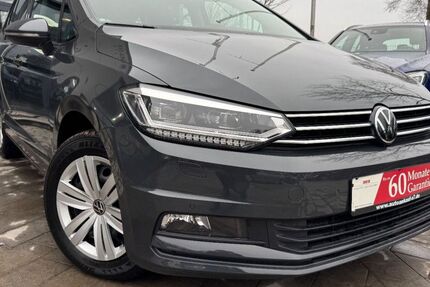 VW Touran 42.090 km 31.499 &euro; Isernhagen OT Altwarmbüchen bei Hannover A2/A7 30916