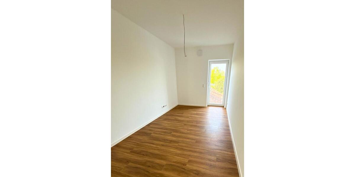 Mehrfamilienhaus, Wohnhaus Hannover Herrenhausen-Stöcken - 18 Zimmer, 350 m&sup2;, 5.500&euro; | Angebot:26454275