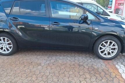 Toyota Verso 200.000 km 6.200 &euro; Hannover 30165