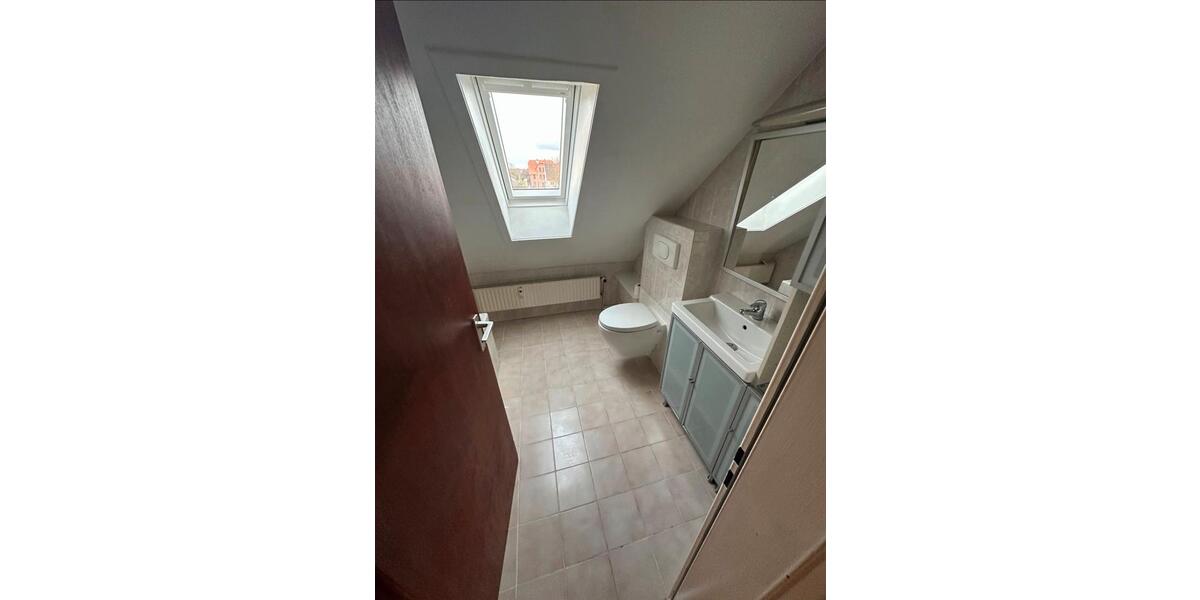 Dachgeschoßwohnung Seelze - 3 Zimmer, 75 m&sup2;, 800&euro; | Angebot:25088803