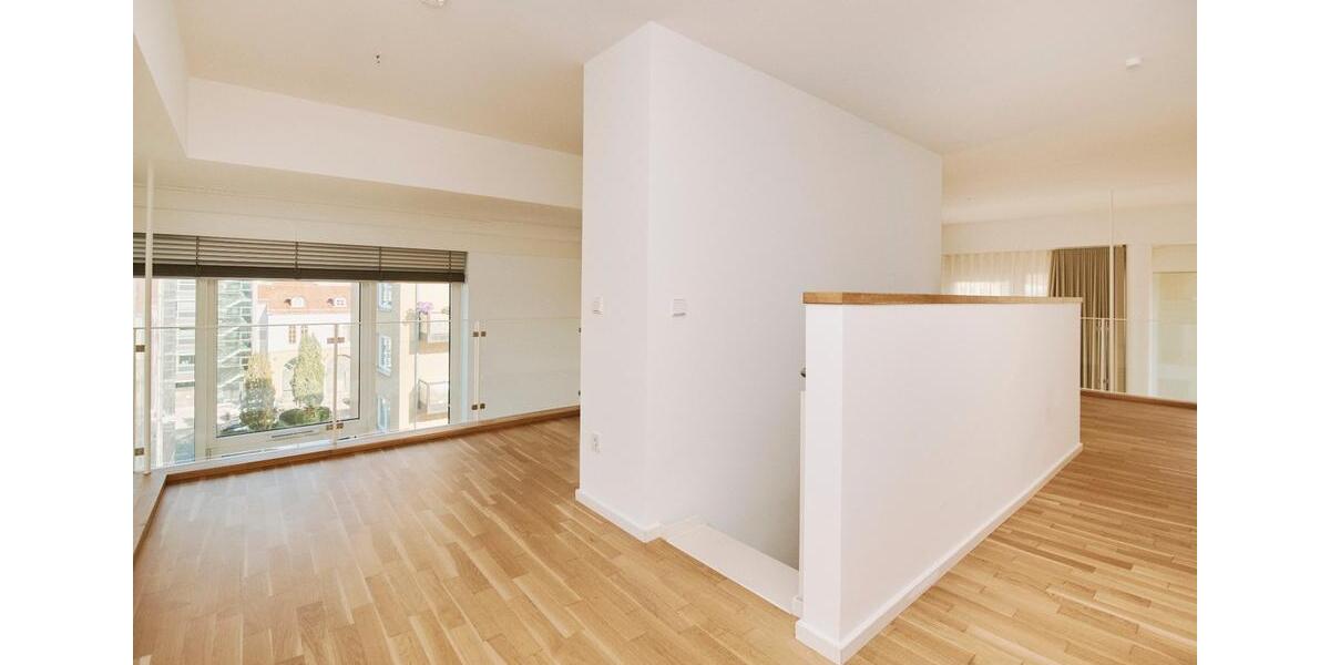 Etagenwohnung Hannover - 2 Zimmer, 186 m&sup2;, 3.076&euro; | Angebot:24802648