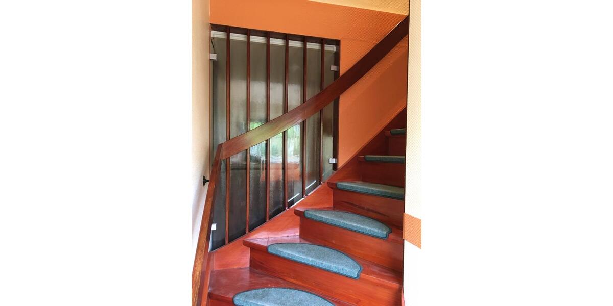 Einfamilienhaus Hannover Bothfeld-Vahrenheide - 6 Zimmer, 190 m&sup2;, 2.300&euro; | Angebot:25856106