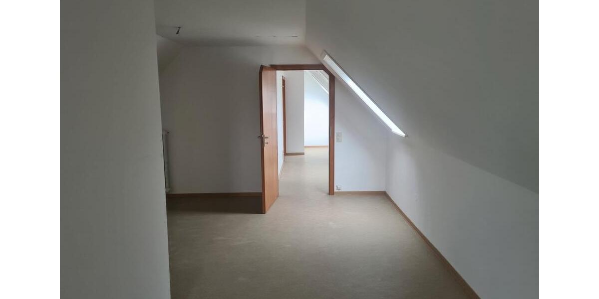 Etagenwohnung Stadthagen - 3 Zimmer, 81 m&sup2;, 129.000&euro; | Angebot:26025547