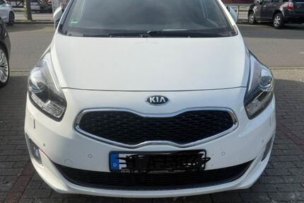 Kia Carens 180.000 km 8.900 &euro; Isernhagen 30916