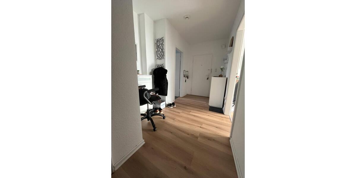 Etagenwohnung Garbsen - 3 Zimmer, 70 m&sup2;, 790&euro; | Angebot:25946890