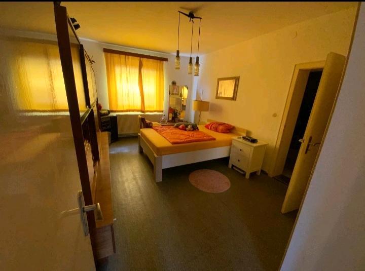 Doppelhaushälfte Burgwedel - 5 Zimmer, 100 m&sup2;, 250.000&euro; | Angebot:24745463