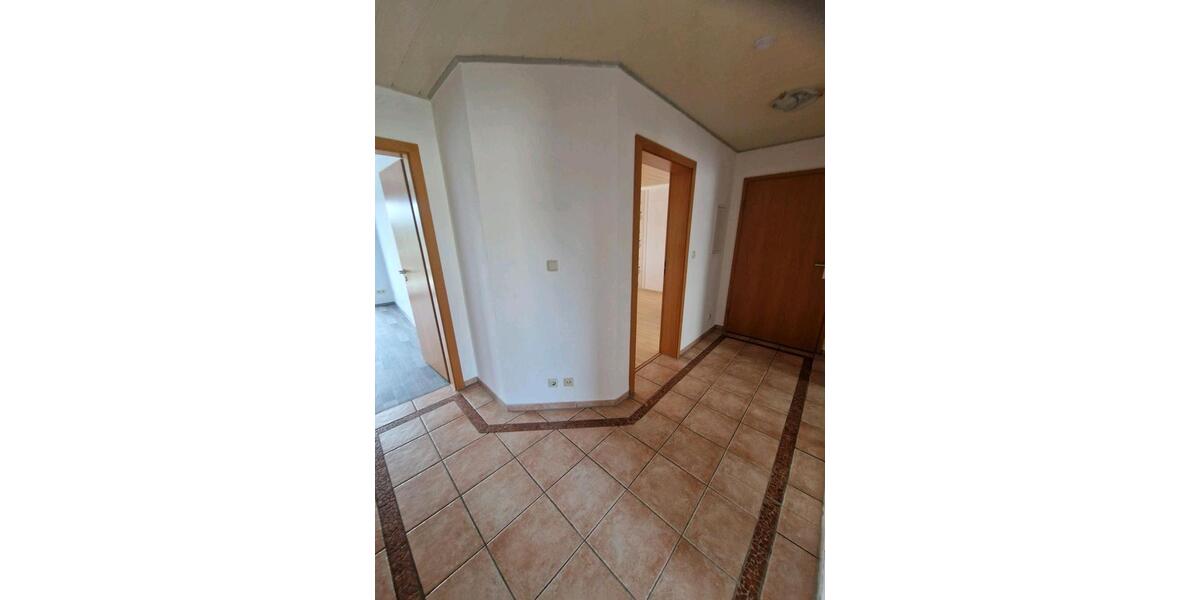 Etagenwohnung Sehnde - 3 Zimmer, 79 m&sup2;, 240.000&euro; | Angebot:27499940
