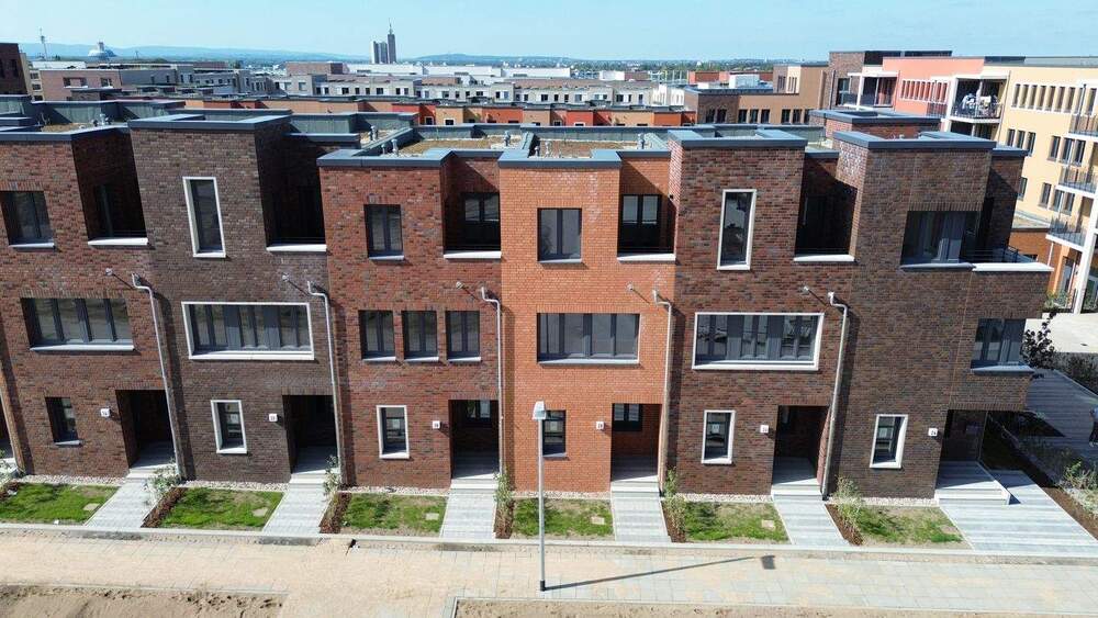 Mehrfamilienhaus, Wohnhaus Hannover Bemerode - 5 Zimmer, 131 m&sup2;, 1.750&euro; | Angebot:25731224