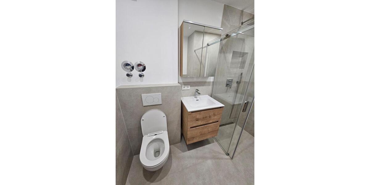 Hochparterre Hannover Herrenhausen-Stöcken - 2 Zimmer, 64 m&sup2;, 1.055&euro; | Angebot:25839724