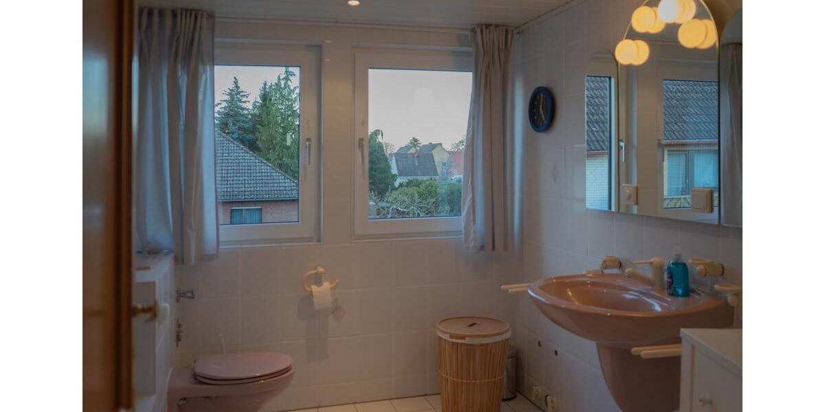 Mehrfamilienhaus, Wohnhaus Wedemark - 9 Zimmer, 310 m&sup2;, 469.000&euro; | Angebot:25935738