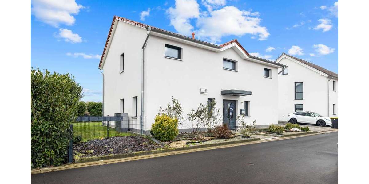 Einfamilienhaus Langenhagen Engelbostel - 8 Zimmer, 180 m&sup2;, 769.000&euro; | Angebot:25236765