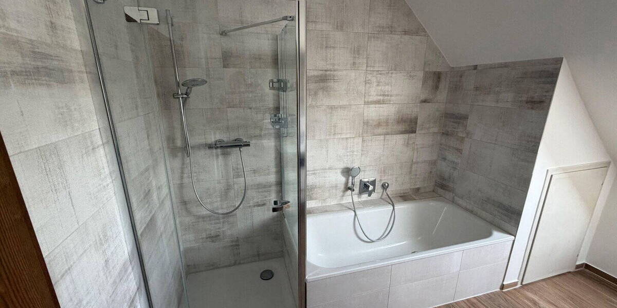 Etagenwohnung Garbsen Garbsen-Mitte - 3 Zimmer, 90 m&sup2;, 1.000&euro; | Angebot:26527573