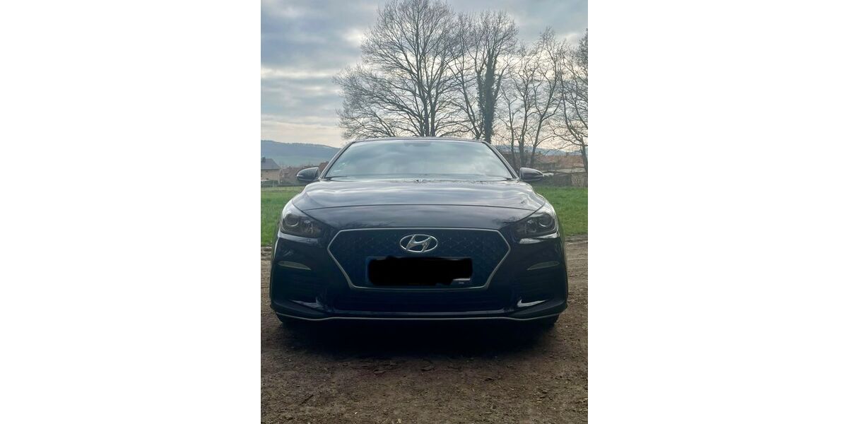 Hyundai i30 87.000 km 14.400 &euro; Hannover 30419