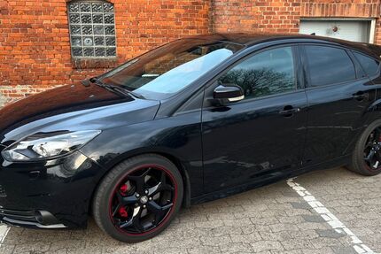 Ford Focus 77.000 km 11.900 &euro; Hannover 30459