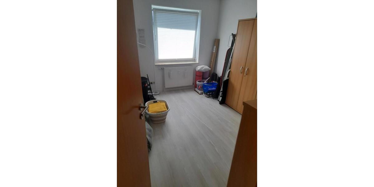 Etagenwohnung Lehrte - 3 Zimmer, 81 m&sup2;, 175.000&euro; | Angebot:27490312