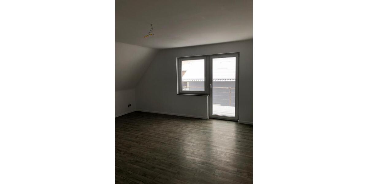 Etagenwohnung Lehrte - 3 Zimmer, 78 m&sup2;, 880&euro; | Angebot:25450518