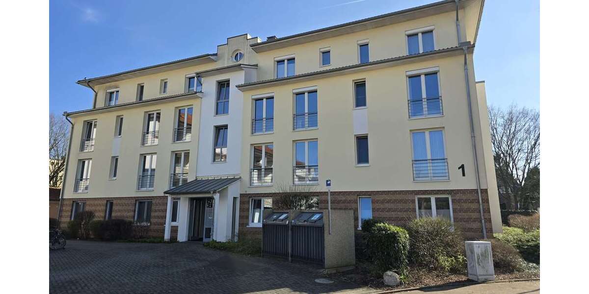Etagenwohnung Garbsen-Berenbostel Berenbostel - 3 Zimmer, 95 m&sup2;, 1.000&euro; | Angebot:26073811