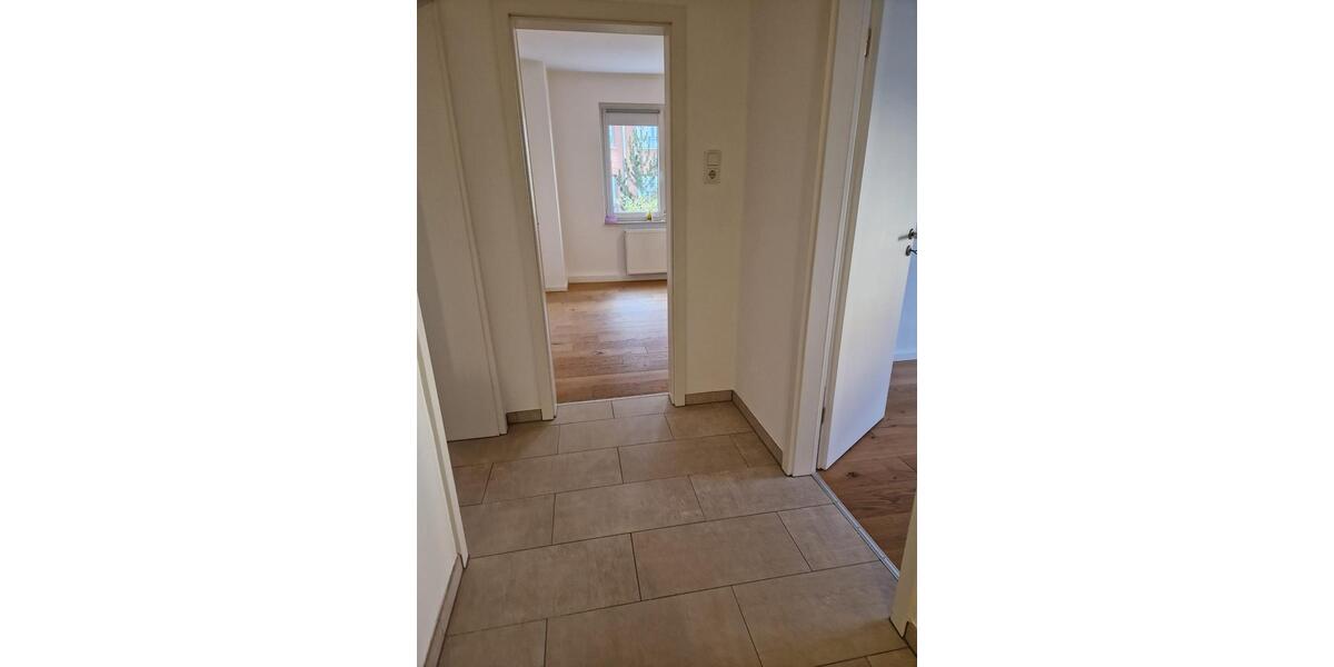 Hochparterre Langenhagen Brink - 3 Zimmer, 73 m&sup2;, 1.100&euro; | Angebot:25719871