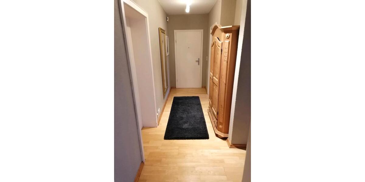 Etagenwohnung Pattensen - 3 Zimmer, 80 m&sup2;, 1.300&euro; | Angebot:25165140