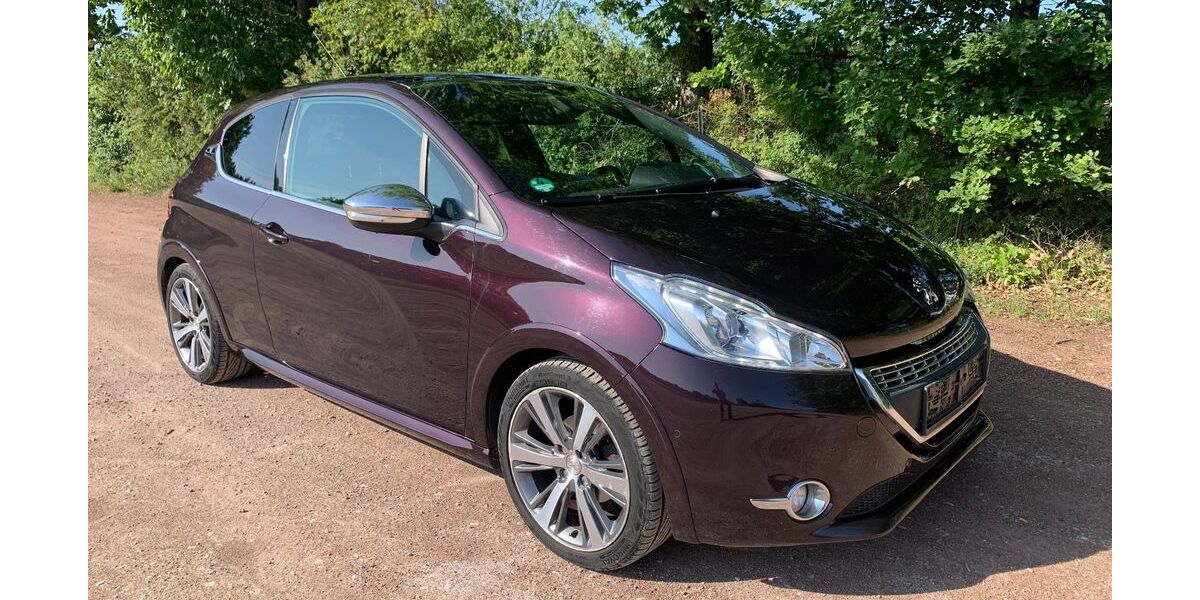 Peugeot 208 173.211 km 5.100 &euro; Garbsen 30826