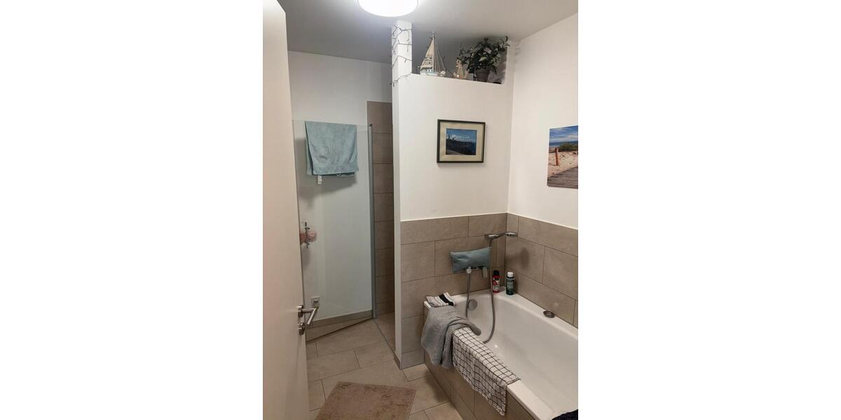 Etagenwohnung Langenhagen - 3 Zimmer, 103 m&sup2;, 1.175&euro; | Angebot:26479611