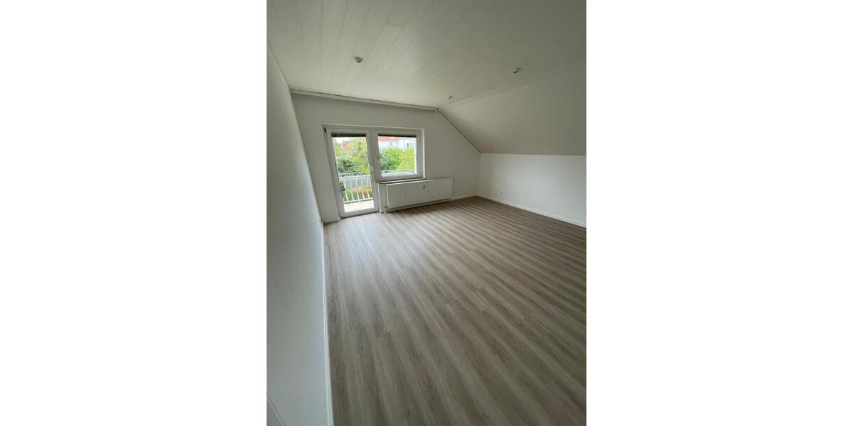 Dachgeschoßwohnung Barsinghausen - 4 Zimmer, 110 m&sup2;, 1.020&euro; | Angebot:26296848