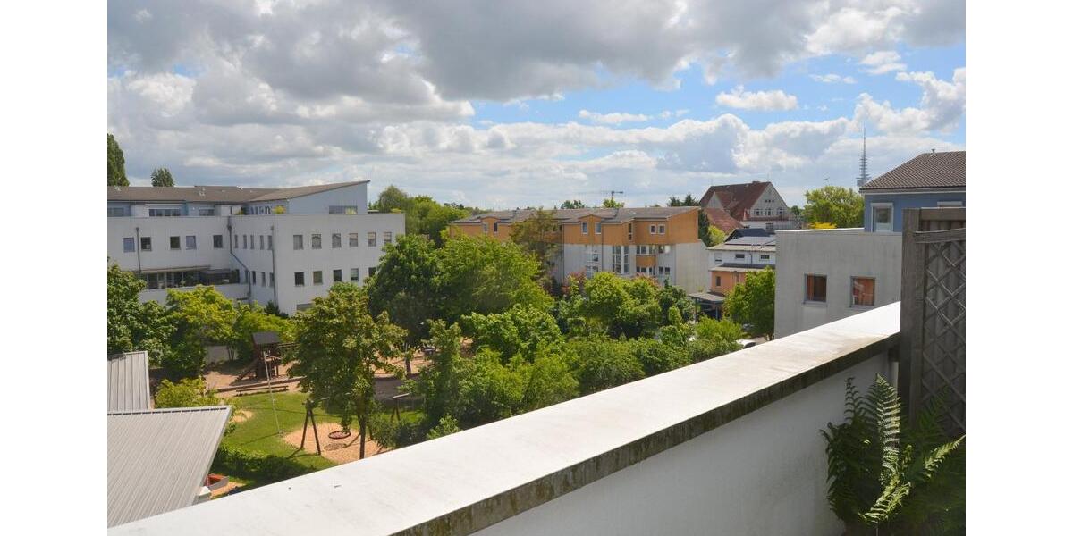 Dachgeschoßwohnung Hannover Bothfeld-Vahrenheide - 4.5 Zimmer, 134 m&sup2;, 450.000&euro; | Angebot:26983092