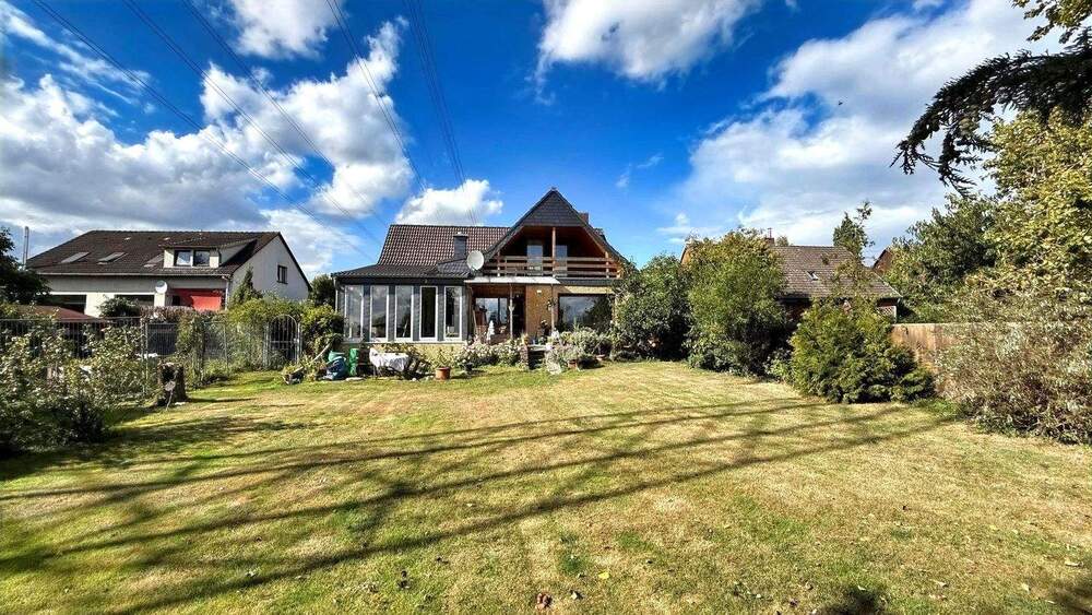 Einfamilienhaus Isernhagen Kirchhorst - 8 Zimmer, 193 m&sup2;, 449.000&euro; | Angebot:25685618