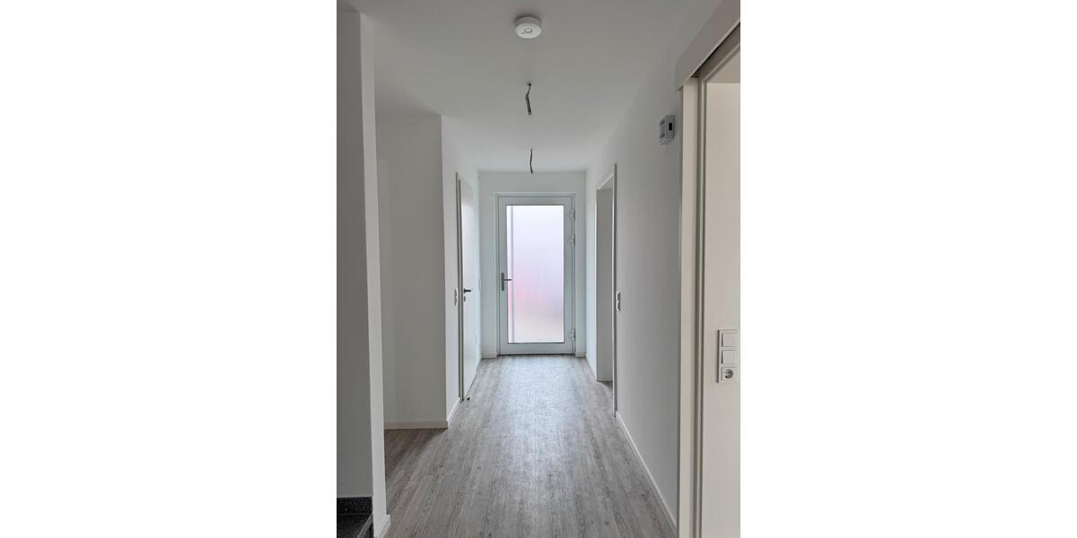Maisonettenwohnung Wunstorf - 5 Zimmer, 141 m&sup2;, 2.200&euro; | Angebot:25960055