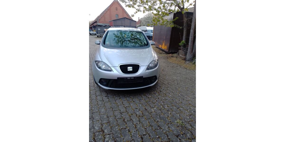 Seat Altea 176.000 km 2.999 &euro; Pattensen 30982