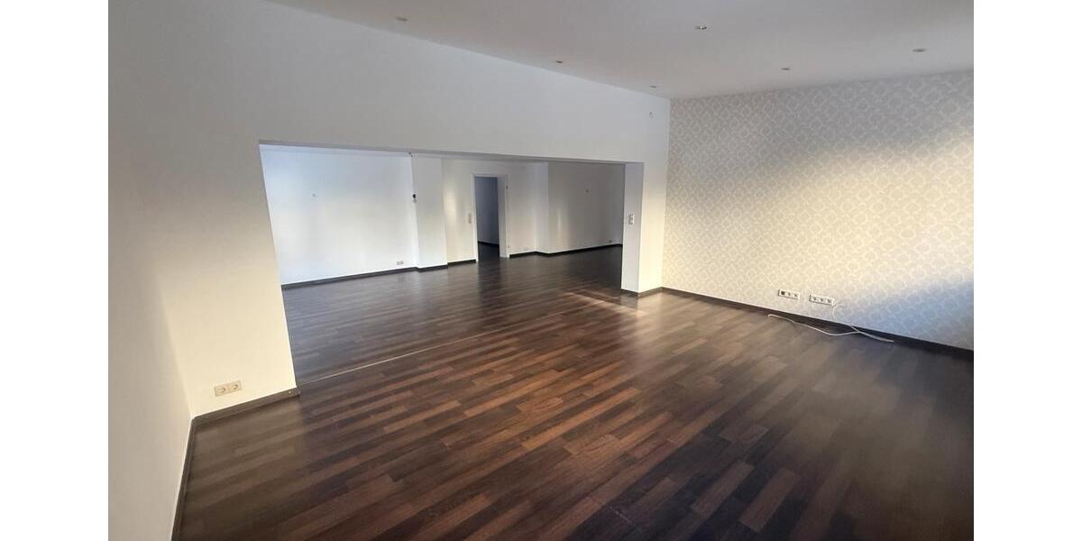 Einfamilienhaus Hannover Buchholz-Kleefeld - 4 Zimmer, 180 m&sup2;, 1.800&euro; | Angebot:25131400