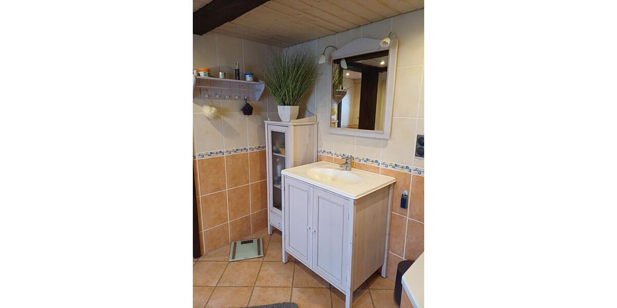 Doppelhaushälfte Lauenau - 5 Zimmer, 180 m&sup2;, 139.000&euro; | Angebot:26030550