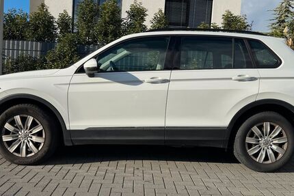 VW Tiguan 62.000 km 18.990 &euro; Hannover 30457
