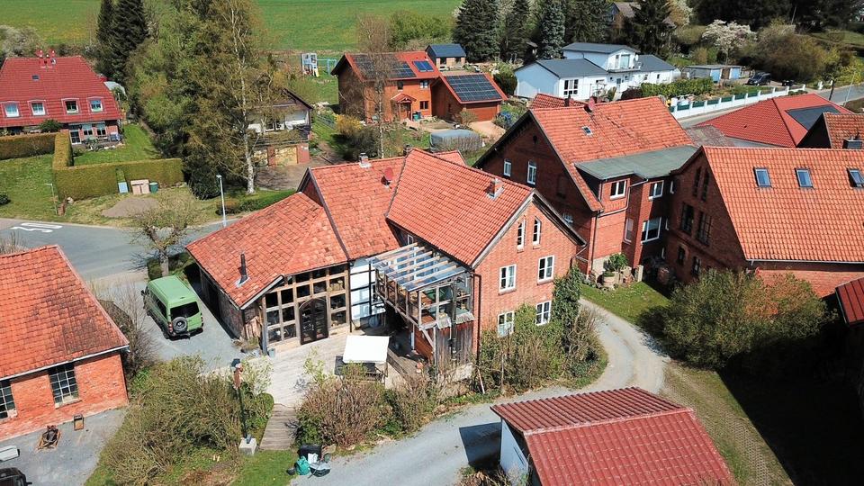 Einfamilienhaus Bad Münder am Deister - 14 Zimmer, 342 m&sup2;, 555.000&euro; | Angebot:27487060