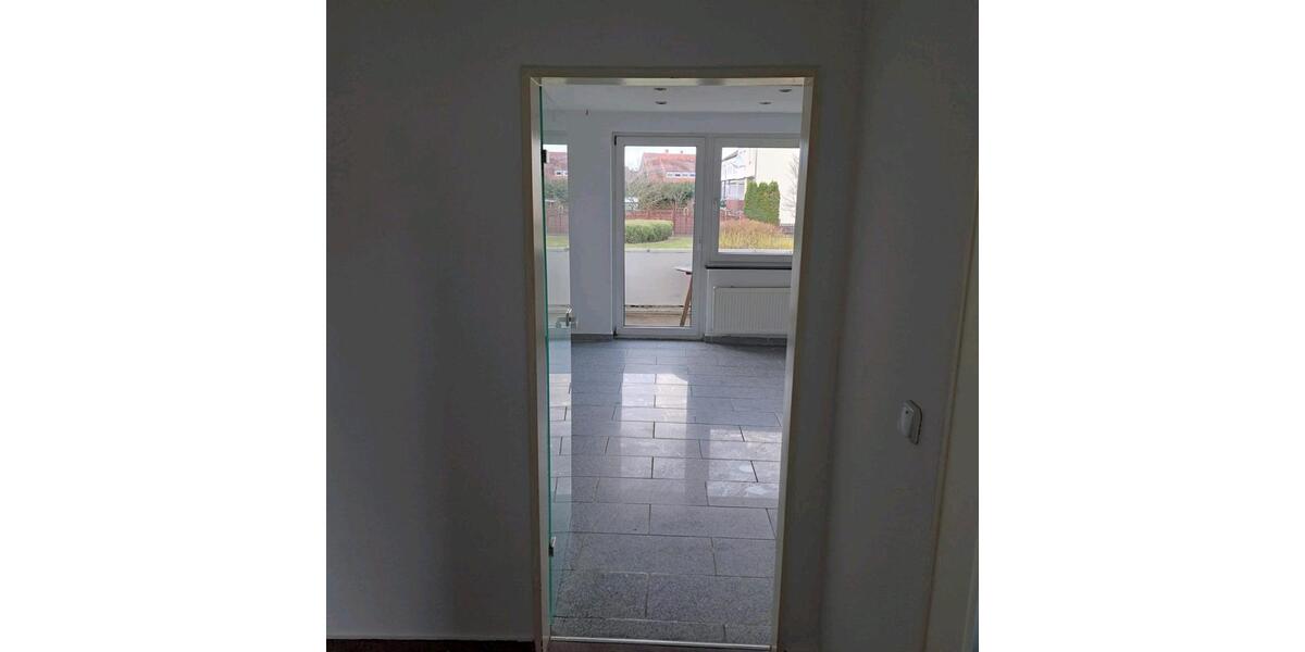 Erdgeschoßwohnung Garbsen - 3 Zimmer, 69 m&sup2;, 205.000&euro; | Angebot:25045456