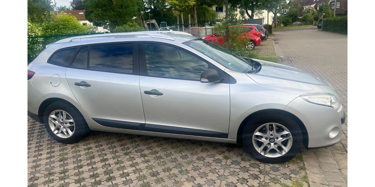 Renault Megane 178.000 km 2.499 &euro; Ronnenberg 30952