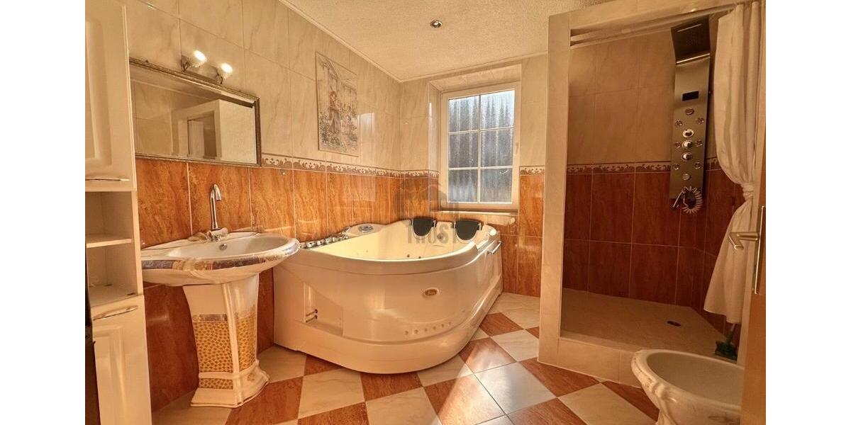 Einfamilienhaus Stadthagen - 7 Zimmer, 190 m&sup2;, 279.000&euro; | Angebot:26543315