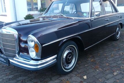 Mercedes-Benz 250 123.456 km 15.990 &euro; Hannover 30657